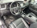 Used 2017 Toyota Highlander Limited Platinum image 3