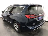 Used 2023 Chrysler Pacifica Limited w/ Uconnect Theater Family Group image 5