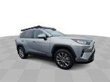 Used 2021 Toyota RAV4 XLE Premium image 4