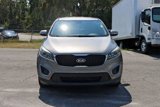 Used 2017 Kia Sorento L image 2