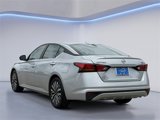 Used 2023 Nissan Altima 2.5 SV image 5