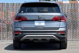 Certified 2022 Volkswagen Taos SE w/ Panoramic Sunroof Package image 6
