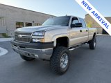 Used 2005 Chevrolet Silverado 2500 LT w/ Heavy-Duty Power Package image 3