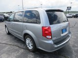 Used 2016 Dodge Grand Caravan SXT image 3