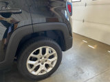 Used 2017 Jeep Renegade Latitude image 4