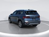 Certified 2024 Volkswagen Taos SE image 5