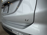 Used 2021 Chevrolet Equinox LT w/ Driver Convenience Package image 6