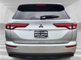 Used 2024 Mitsubishi Outlander ES image 5