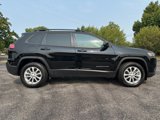 Used 2022 Jeep Cherokee Latitude Lux w/ Mopar Interior Package image 4