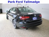 Used 2017 Volkswagen Jetta SE image 3