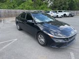Used 2024 Hyundai Elantra SE image 3