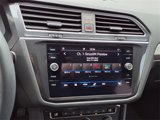Used 2021 Volkswagen Tiguan SE w/ Panoramic Sunroof Package image 5