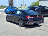 New 2025 Hyundai Elantra SEL image 5
