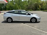 Used 2017 Toyota Prius image 6