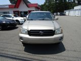 Used 2005 Toyota Highlander 4WD V6 w/ 3rd Row image 2