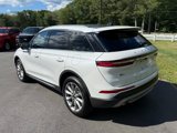 Used 2022 Lincoln Corsair AWD w/ Premium Package image 4