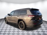 Used 2024 Jeep Grand Cherokee L Laredo image 3