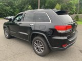 Used 2017 Jeep Grand Cherokee Limited image 3