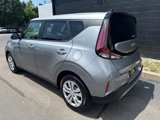 Used 2025 Kia Soul LX image 3