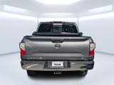 Used 2017 Nissan Titan SV image 4