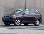 Used 2013 Kia Sorento LX image 2