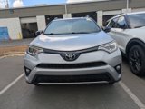 Used 2018 Toyota RAV4 SE image 2