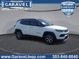 Used 2025 Jeep Compass Limited image 2
