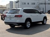 Used 2019 Volkswagen Atlas SE w/ Towing Package image 5
