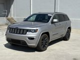 Used 2020 Jeep Grand Cherokee Altitude image 3