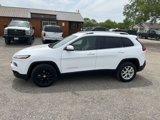Used 2018 Jeep Cherokee Latitude image 3