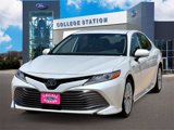 Used 2020 Toyota Camry XLE image 3