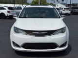 Used 2020 Chrysler Pacifica Limited image 3