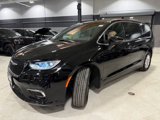 New 2025 Chrysler Pacifica Select image 3