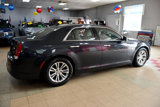 Used 2017 Chrysler 300 C image 4