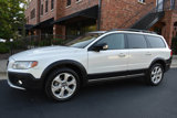 Used 2016 Volvo XC70 T5 Premier w/ Proximity Package image 2