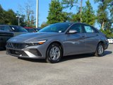 New 2025 Hyundai Elantra SE image 2