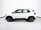 Certified 2025 Hyundai Venue SEL image 4