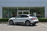 Certified 2024 Porsche Macan image 3