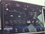 Used 2023 Chrysler Pacifica Touring-L image 4