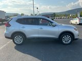 Used 2018 Nissan Rogue SV image 4