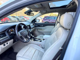 Used 2017 GMC Acadia Denali w/ Technology Package image 4