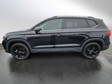 Used 2022 Volkswagen Taos SE w/ Panoramic Sunroof Package image 2