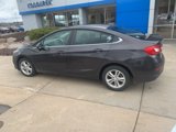 Used 2017 Chevrolet Cruze LT image 4