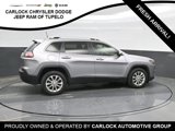 Used 2019 Jeep Cherokee Latitude w/ Popular Appearance Group image 4