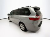 Used 2017 Toyota Sienna LE image 6