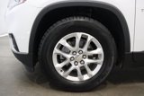 Used 2020 Chevrolet Traverse LT w/ Driver Confidence II Package image 3