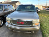 Used 2003 GMC Yukon Denali image 2