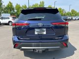Used 2022 Toyota Highlander XLE image 6