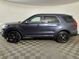 Used 2017 Ford Explorer XLT image 3