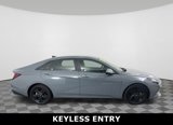 Certified 2023 Hyundai Elantra SEL w/ Preferred Accessory Package image 2